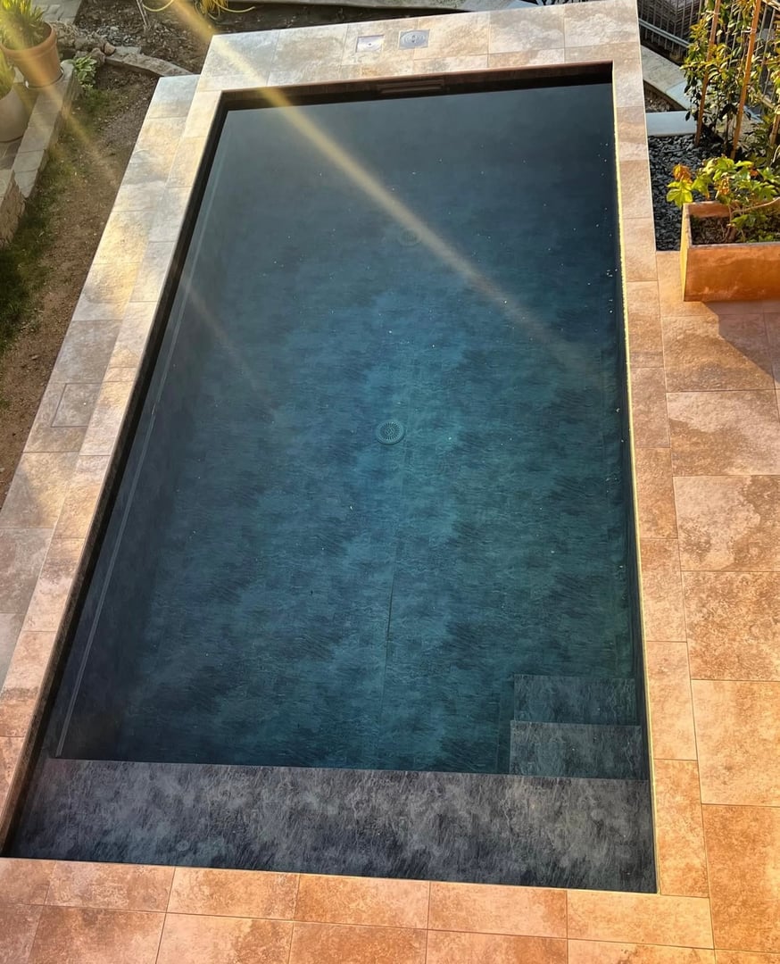 Progetto piscina moderna - Installazione premium