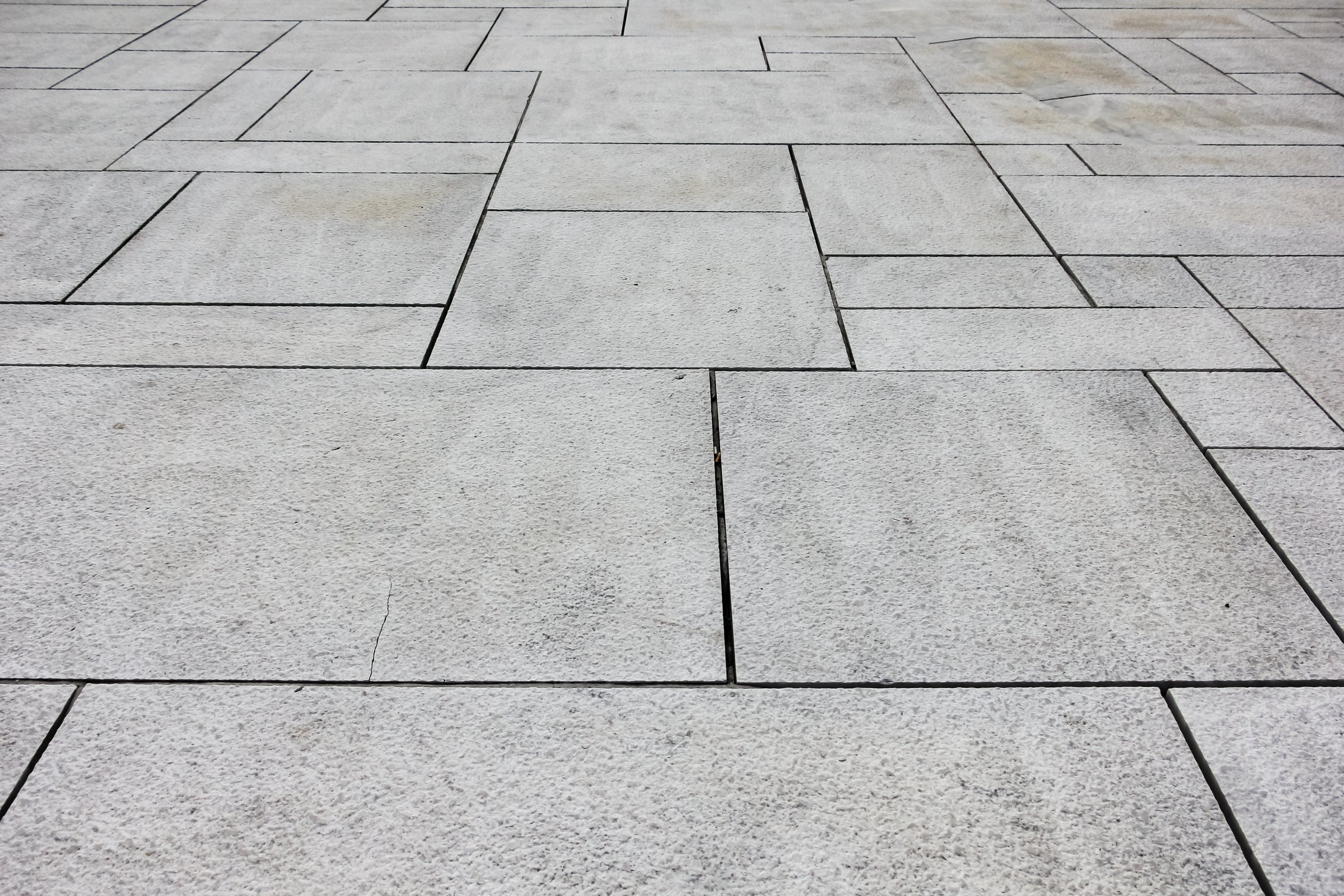 Porcelain paving