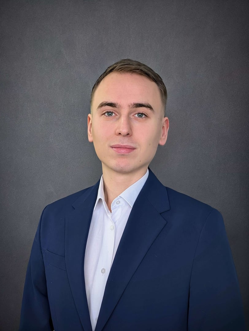 Miłosz Niewiadomski - Ekspert Kredytowy