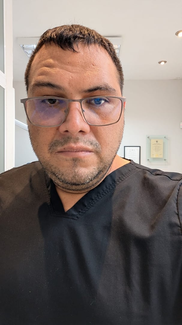 El uniforme también pesa