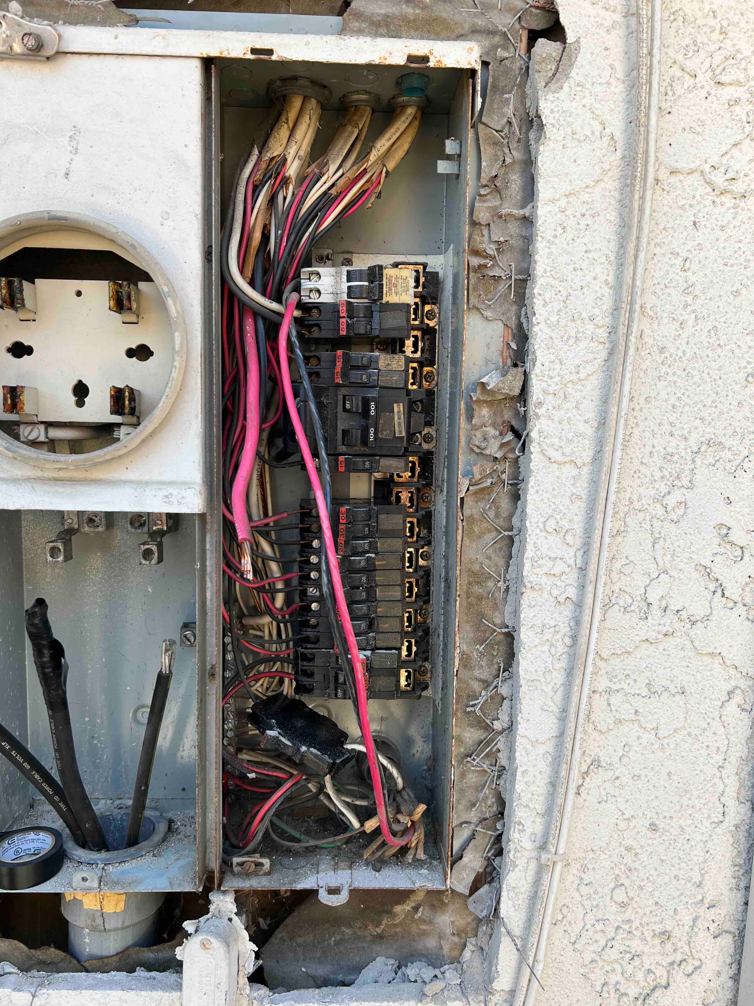 Panel Upgrades 200AMP - Image 9