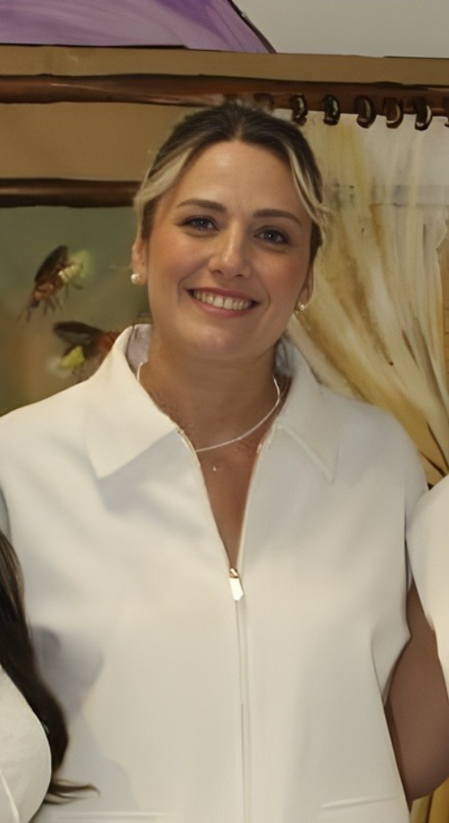 Miray İşbakan - Kurucu & Okul Yöneticisi