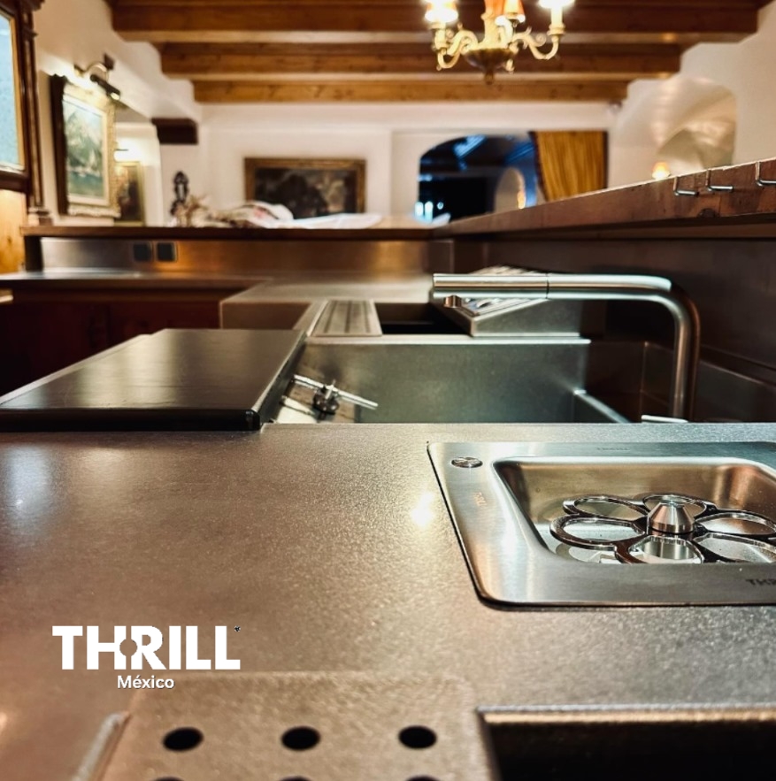 Congeladores-de-Copas-con-CO₂-Thrill-para-restaurante-para-vino-tinto-hoteleria-vinoteca-mixologia-enologia-y-dispensador-de-vino-Wineemotion