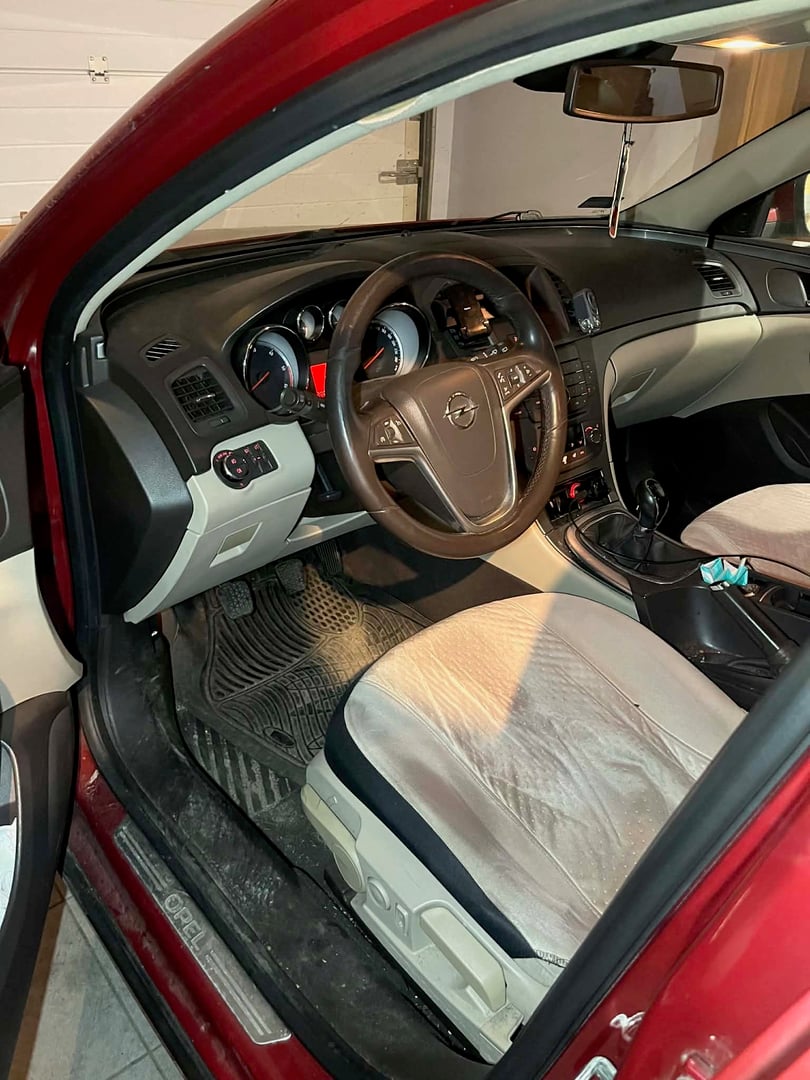 Samochód przed detailingiem