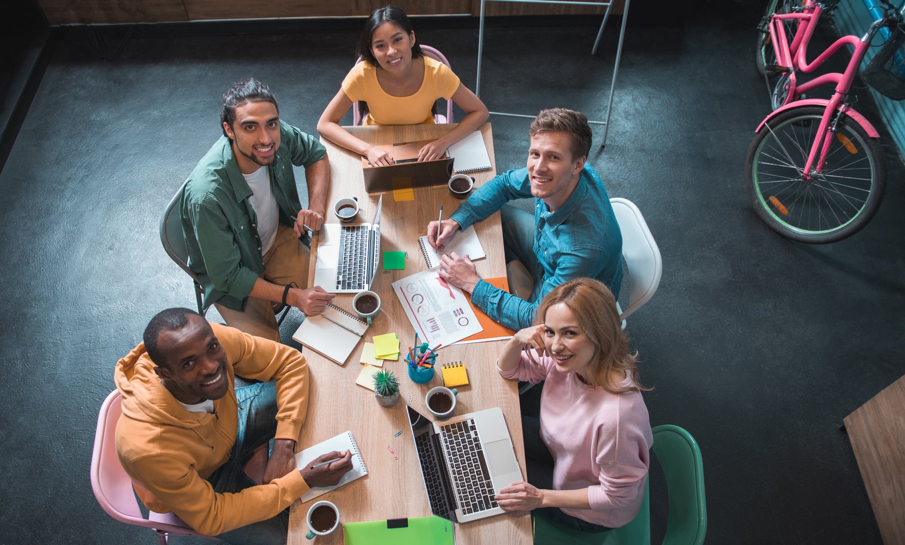 Young entrepreneurs team working together
