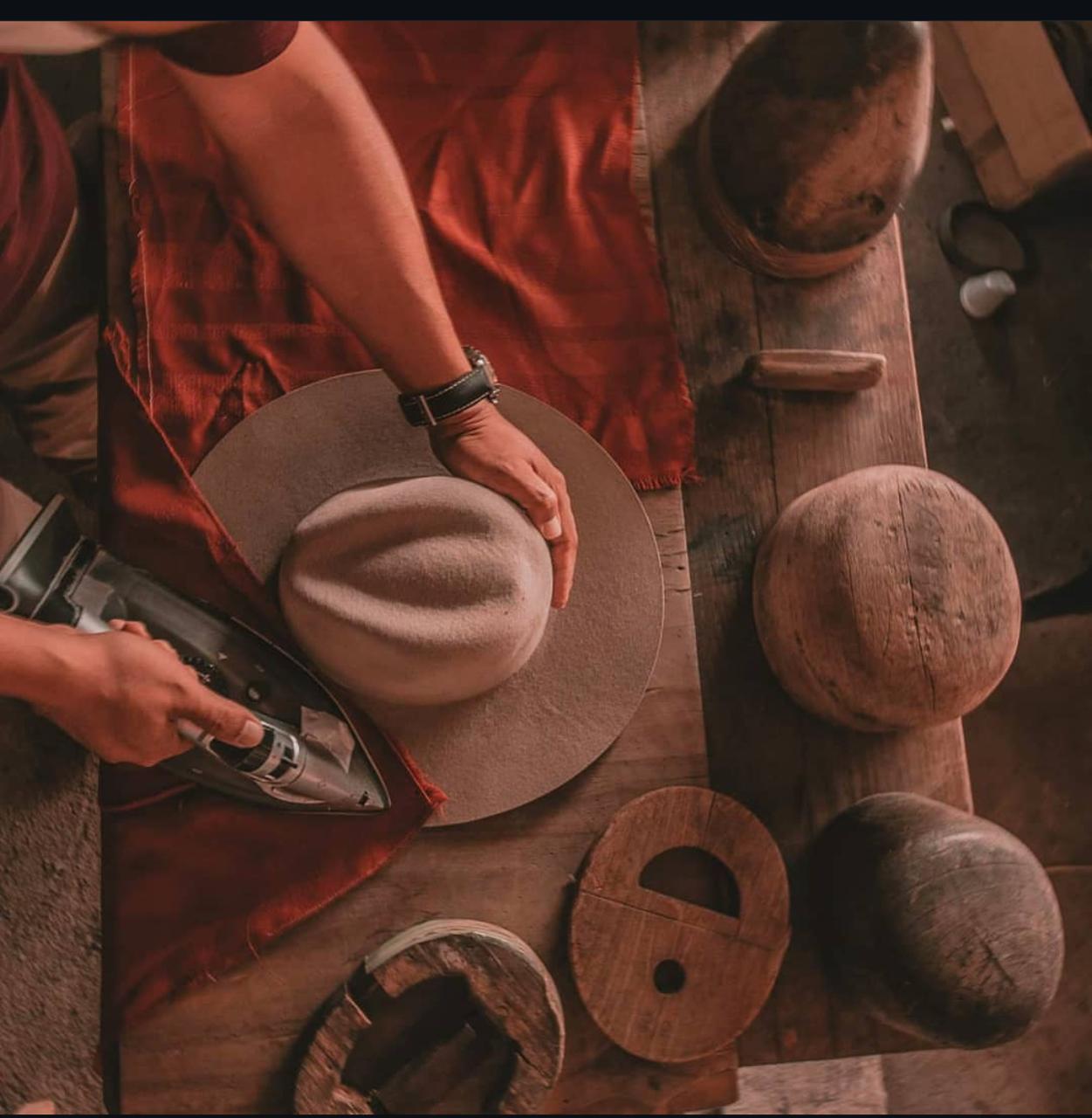 Sombrero personalizado único Alberly Premium