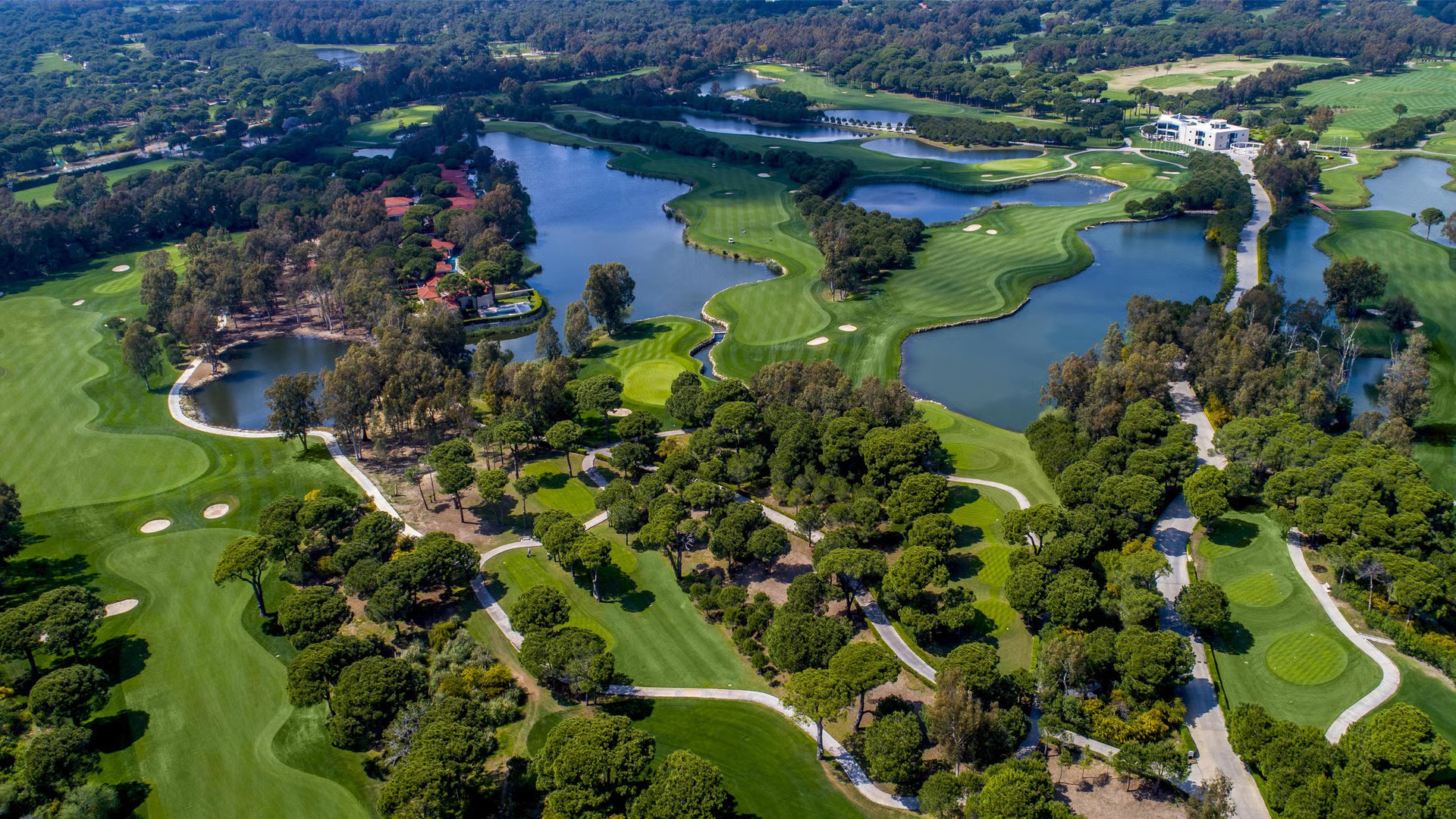 Kempinski Hotel Beachfront