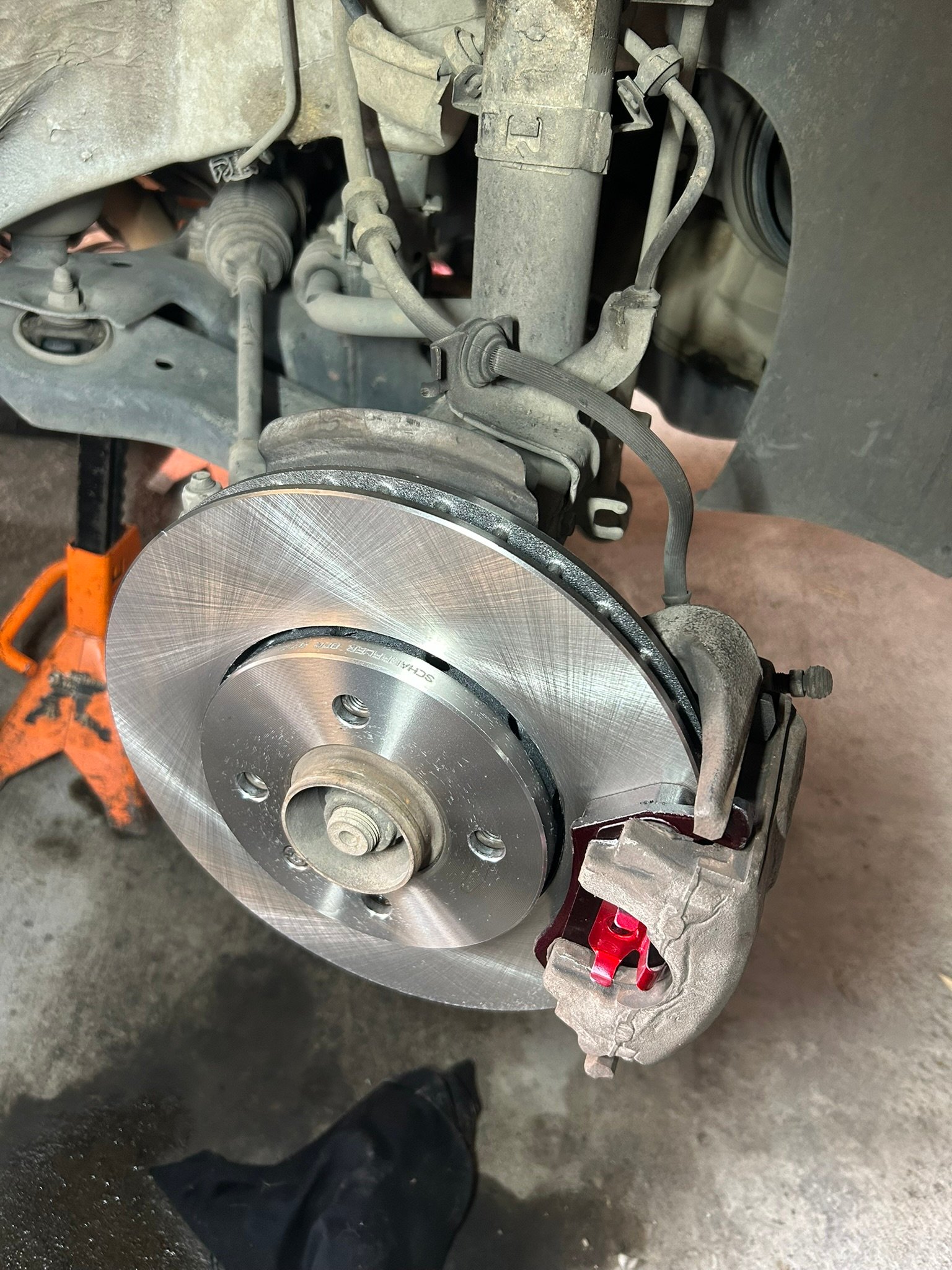 Servicio de frenos automotriz