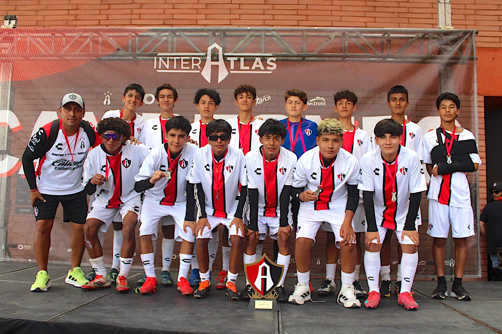 Atlas Orizaba team celebrating championship victory