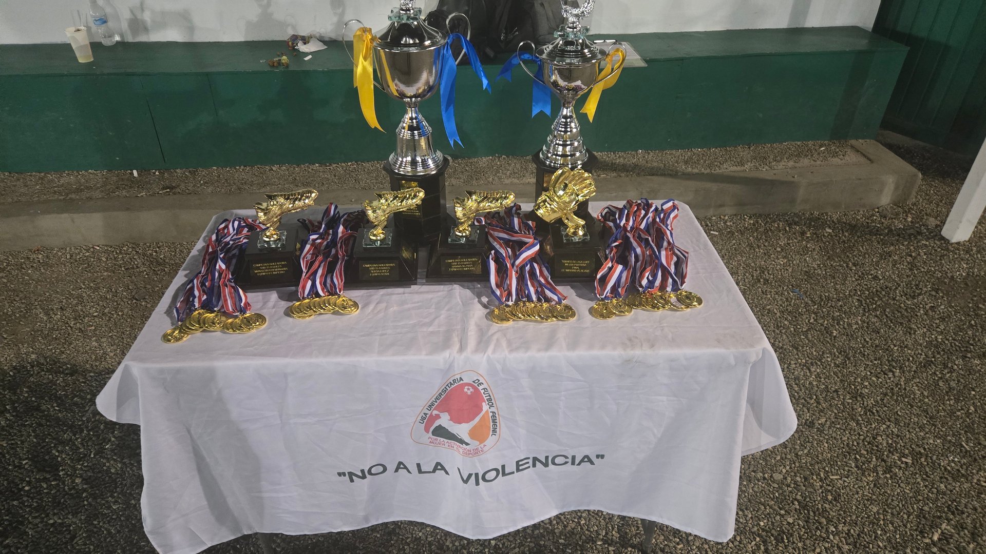 Ceremonia de premiación - celebración campeonas Liga Universitaria