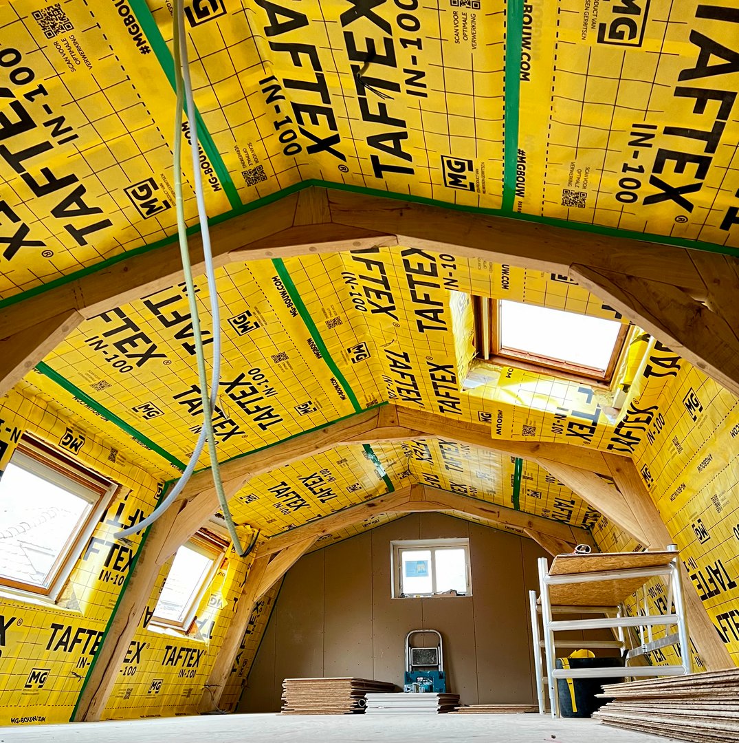 JS Dakwerken team aan het werk