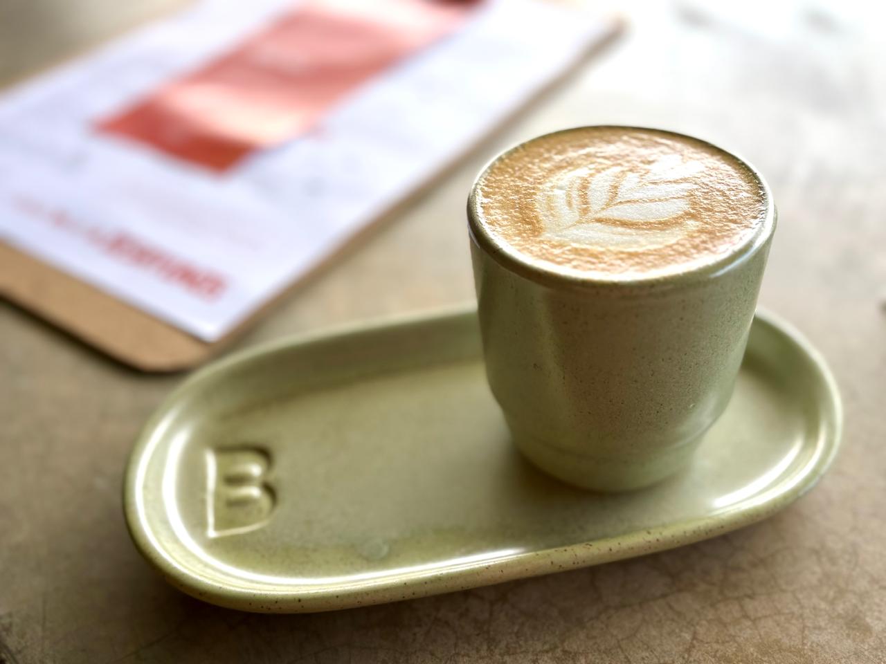 Charolita de 19 cms y Tumbler con Escalón Grande.