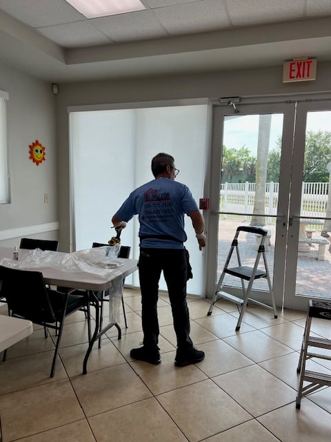 Instalación experta de cortinas y persianas