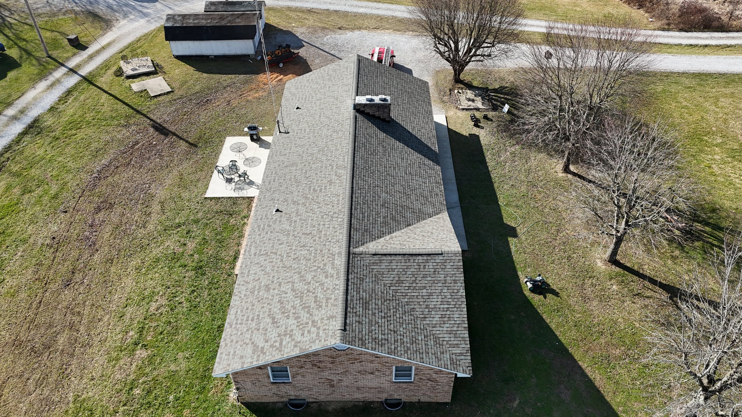 Complete roof replacement on 25 year old roof - London, KY
