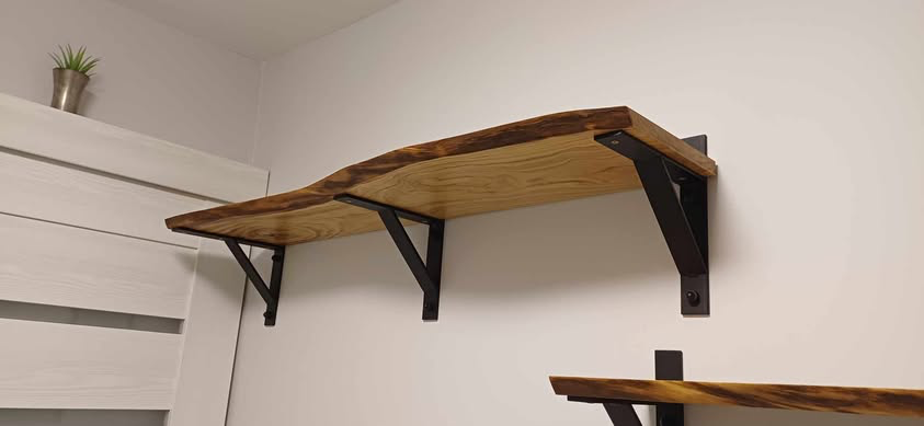 Półka z naturalną krawędzią 2