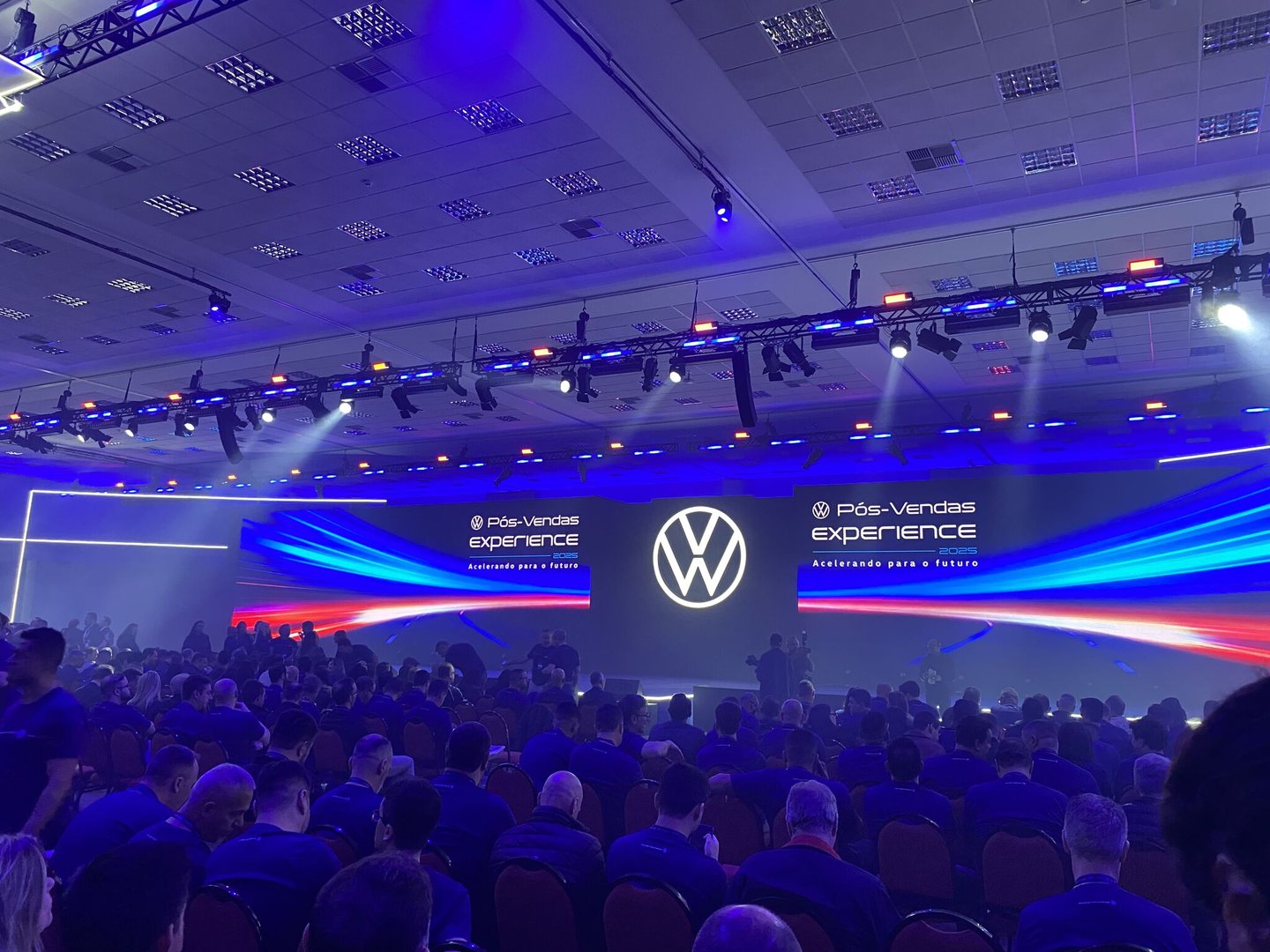 Evento completo com múltiplas áreas e estruturas