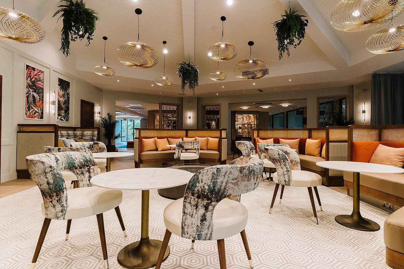 Mottram Hall grounds