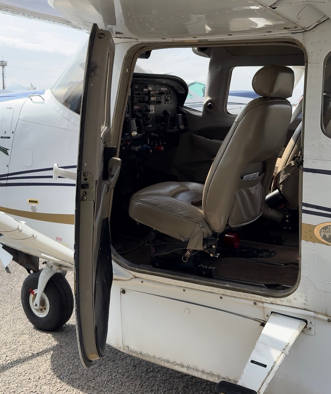 Cessna 206 Stationair - Cabin interior
