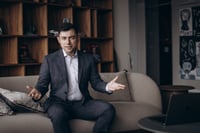 Юрий Зуев CFP - Русскоязычный финансовый консультант