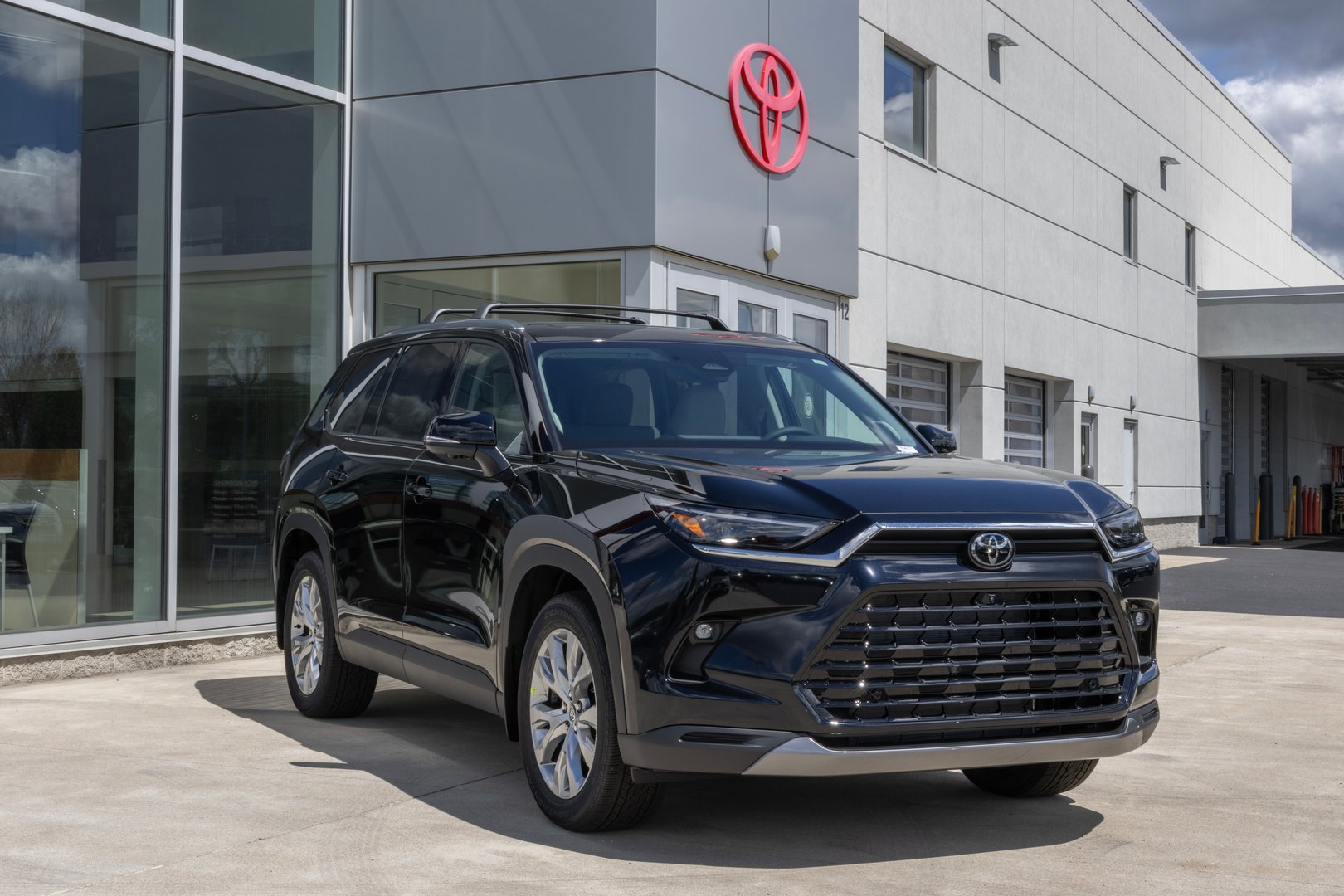 Whitestown - August 24, 2025: Toyota Grand Highlander Limited AWD SUV display. Toyota offers the Highlander with a 2.4L Turbo 4-Cylinder engine. MY:2025