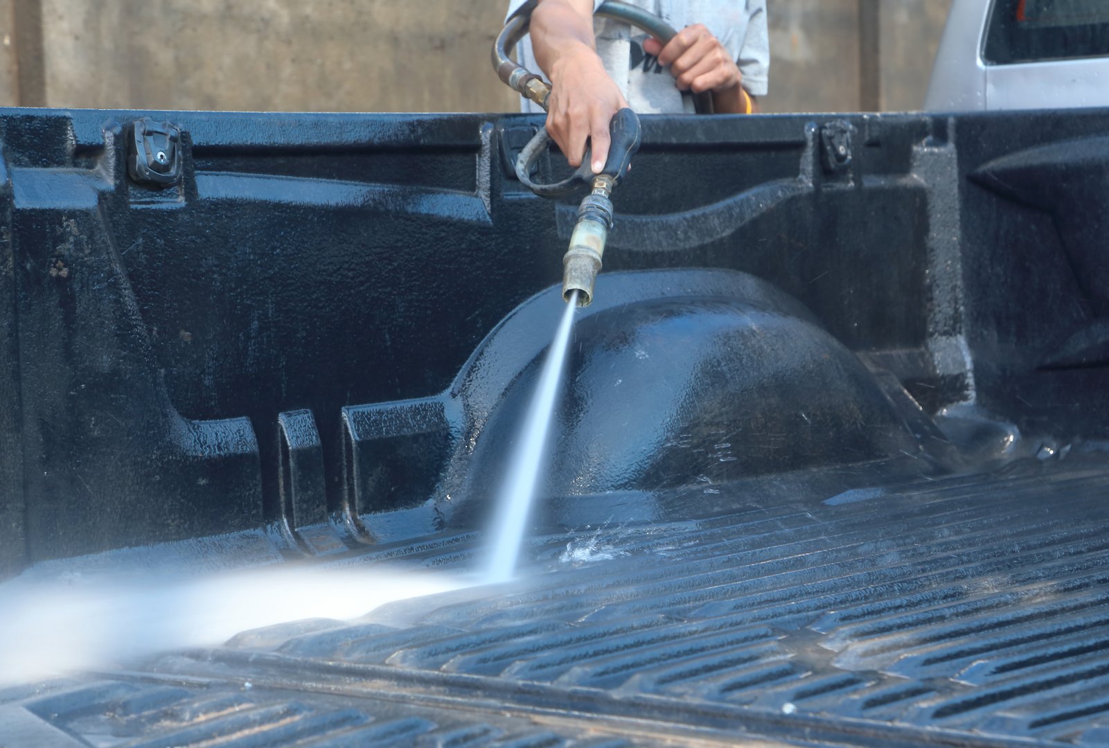 Professional pressure washing service