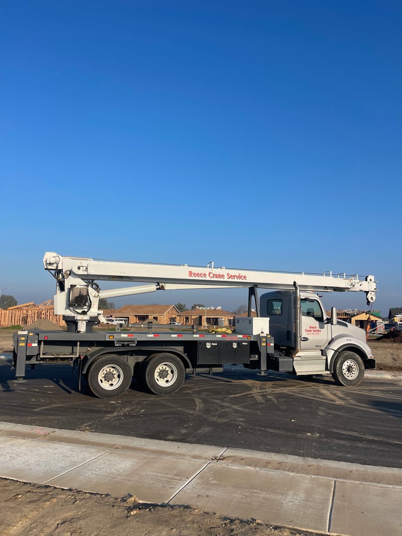 Reece Crane Service in action