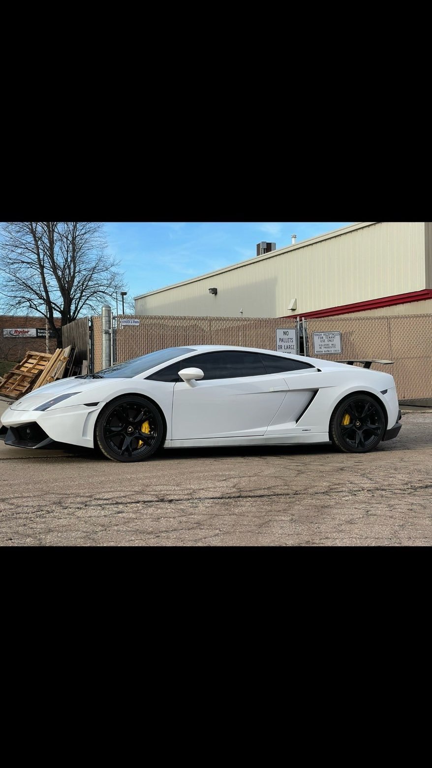 Expert automotive window tinting technique