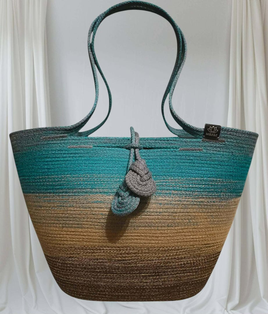 Ręcznie szyte wyroby ze sznurka