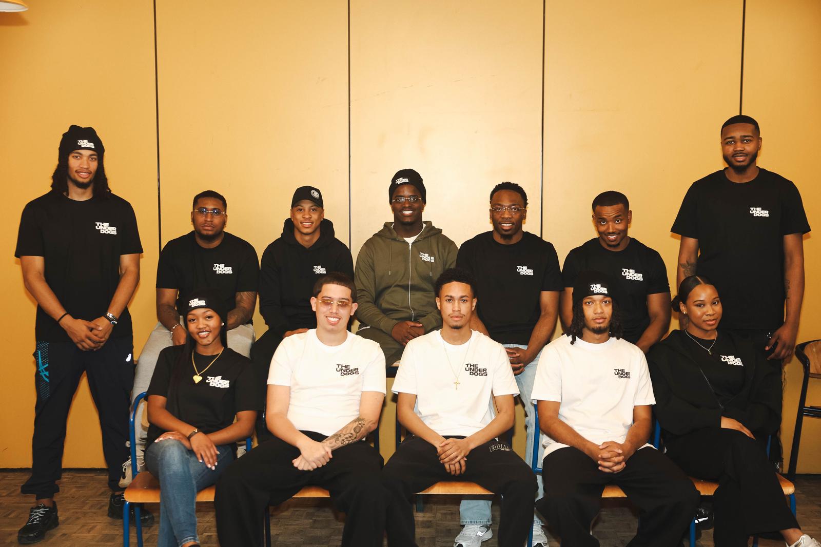 The Underdogs missie foto