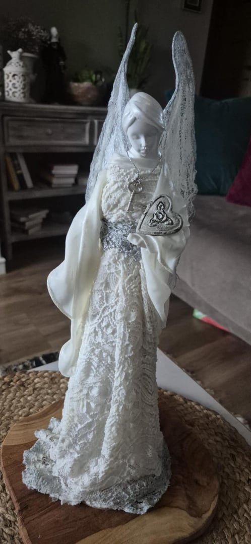 Ręcznie robiony anioł
