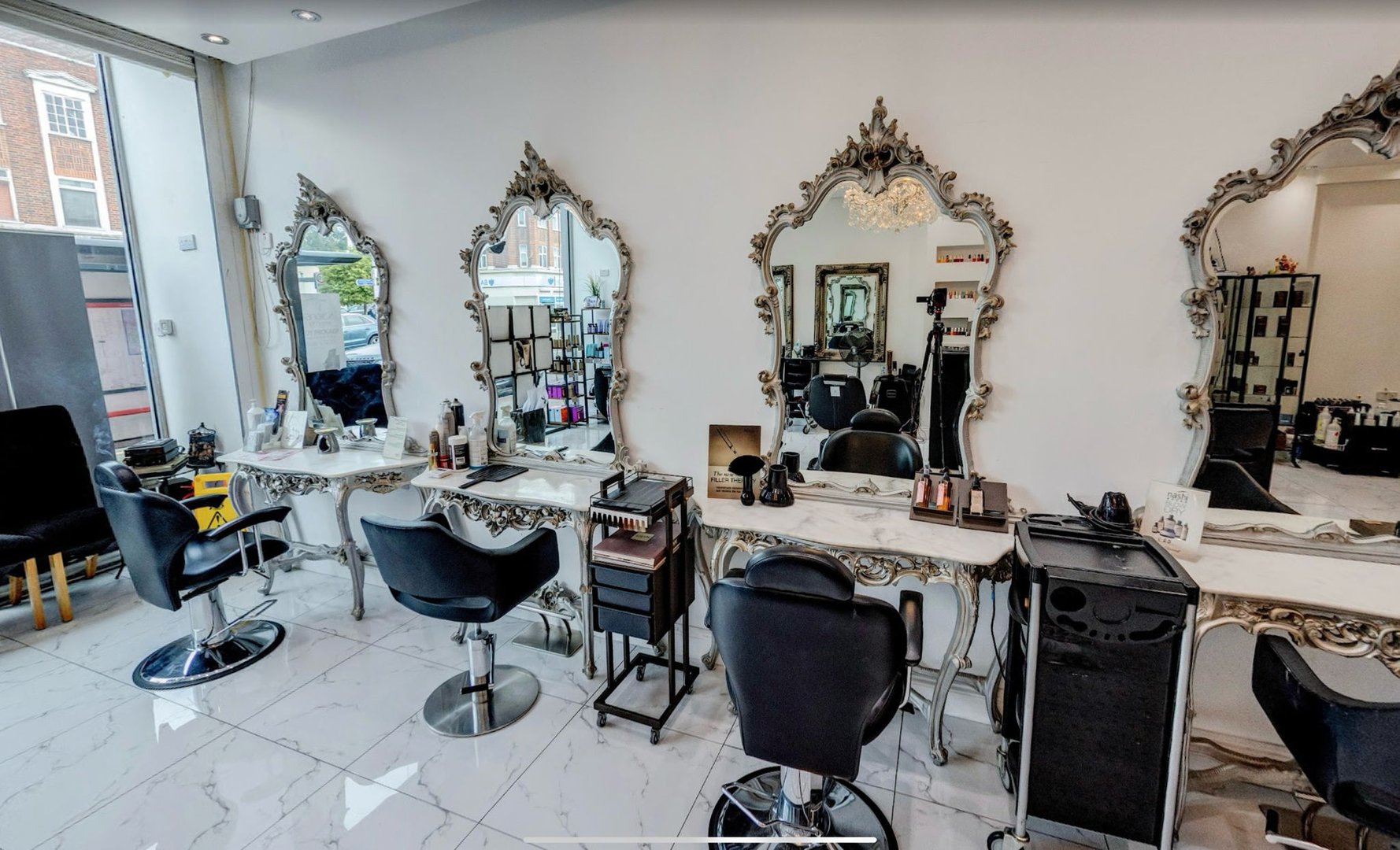 Naina's Beauty Clinic