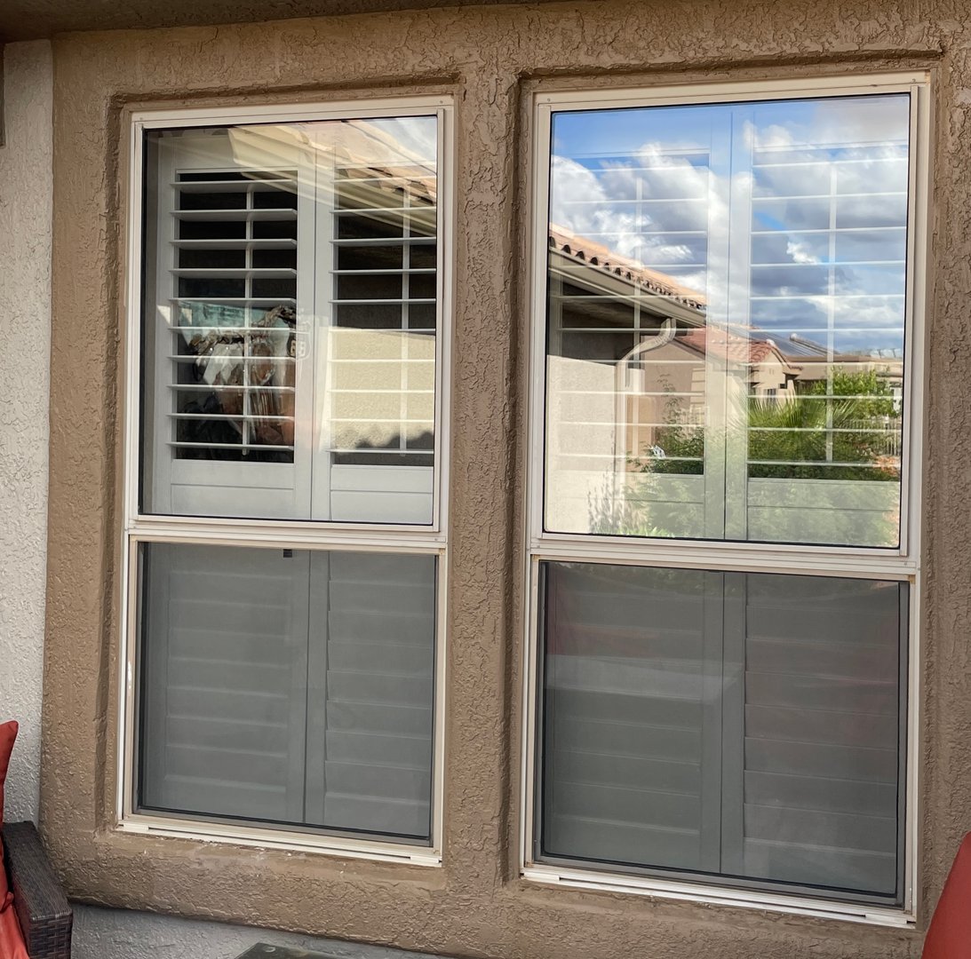 Mollo Window & Exterior Cleaning service