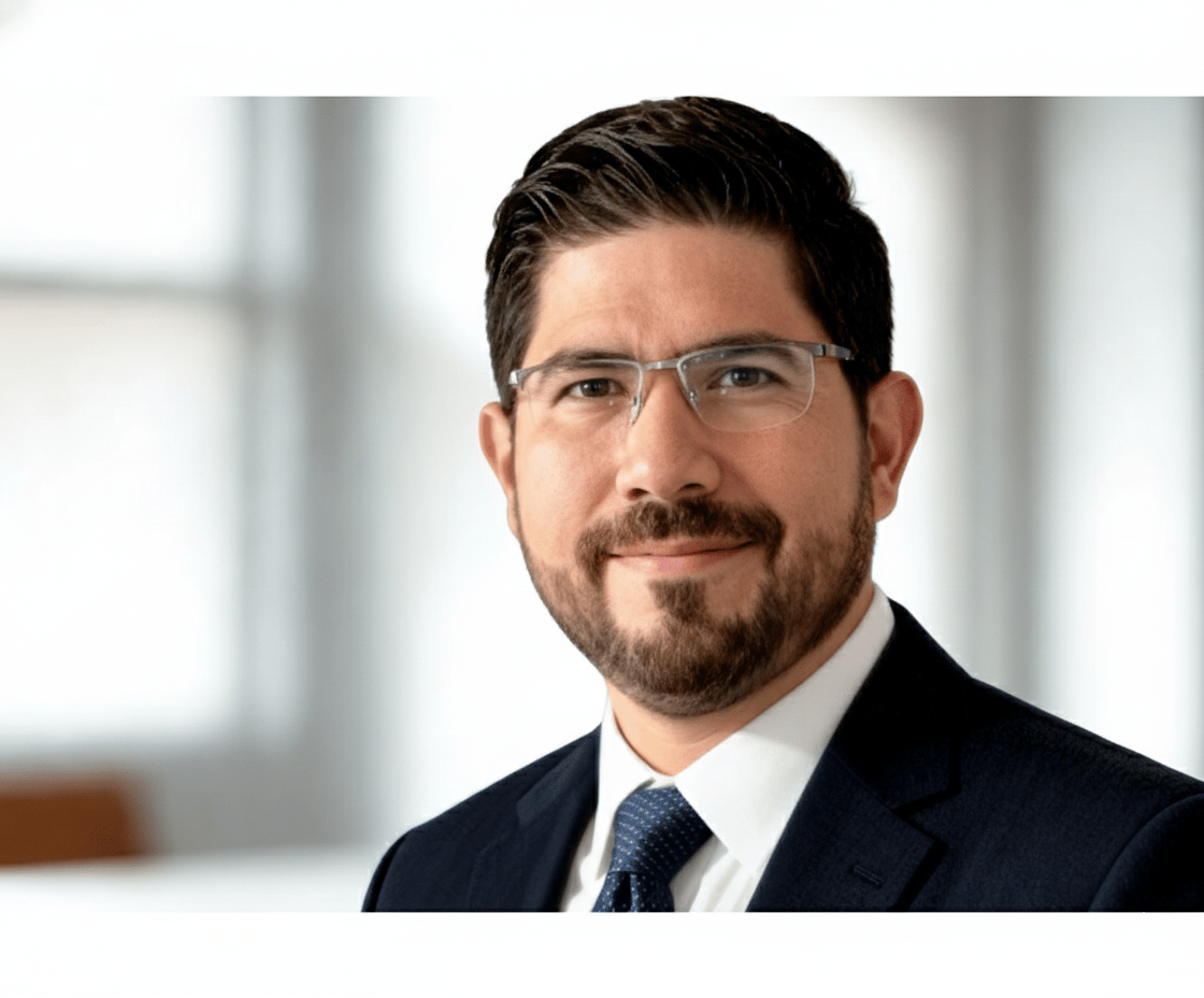 Dr. Fernando Montemayor Ruiz - Medicina Interna