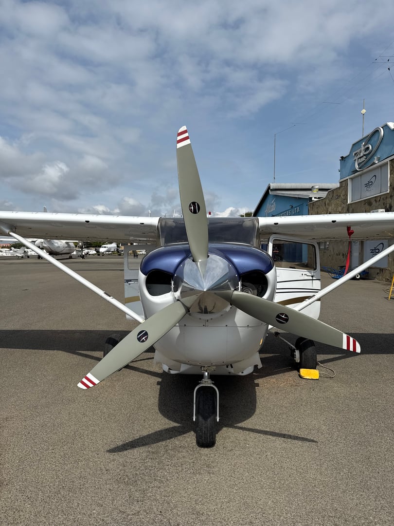 Custom Cessna 206 Stationair image