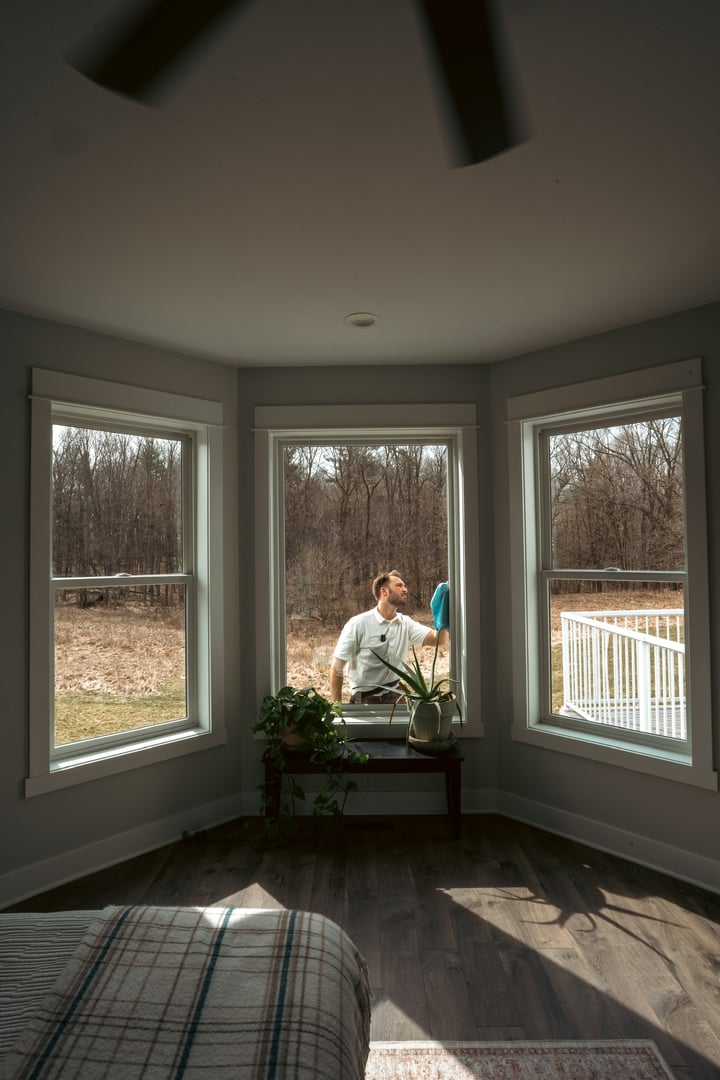 Buzzy's Window Washing Brand Work