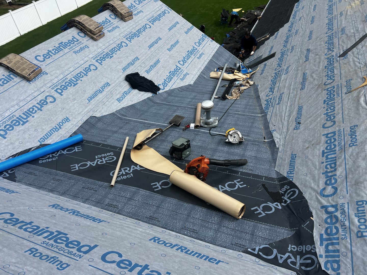 Shingle repair service