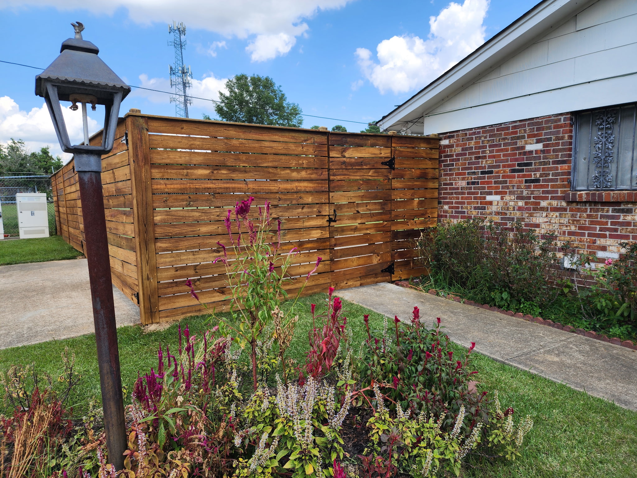 Professional fence building and outdoor security solutions Mississippi