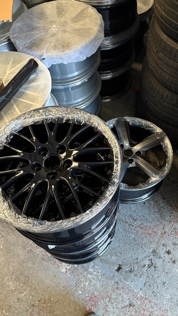 Alloy wheel refurbishment