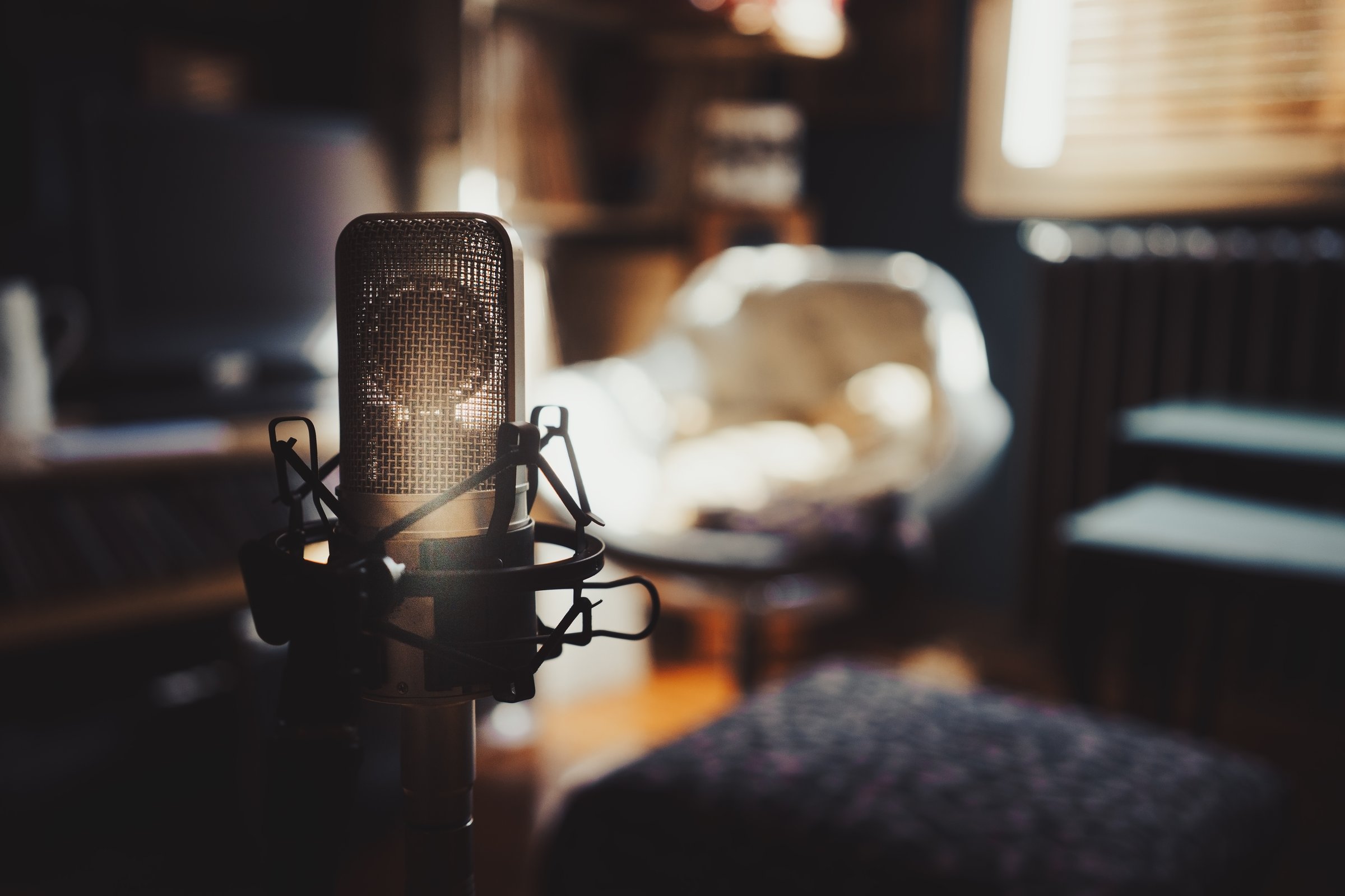 Home music recording, instrument and music equipment details.