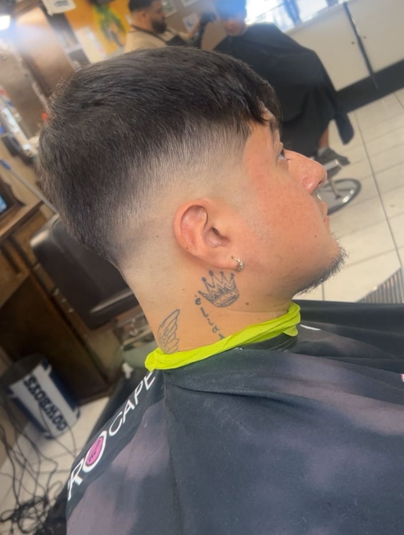 The Palms Barber Shop straight razor shave service