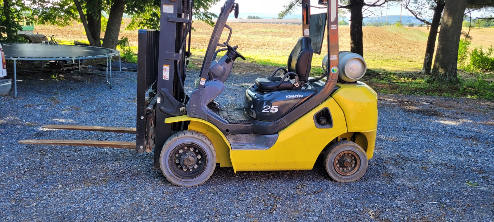 Komatsu FG25 forklift
