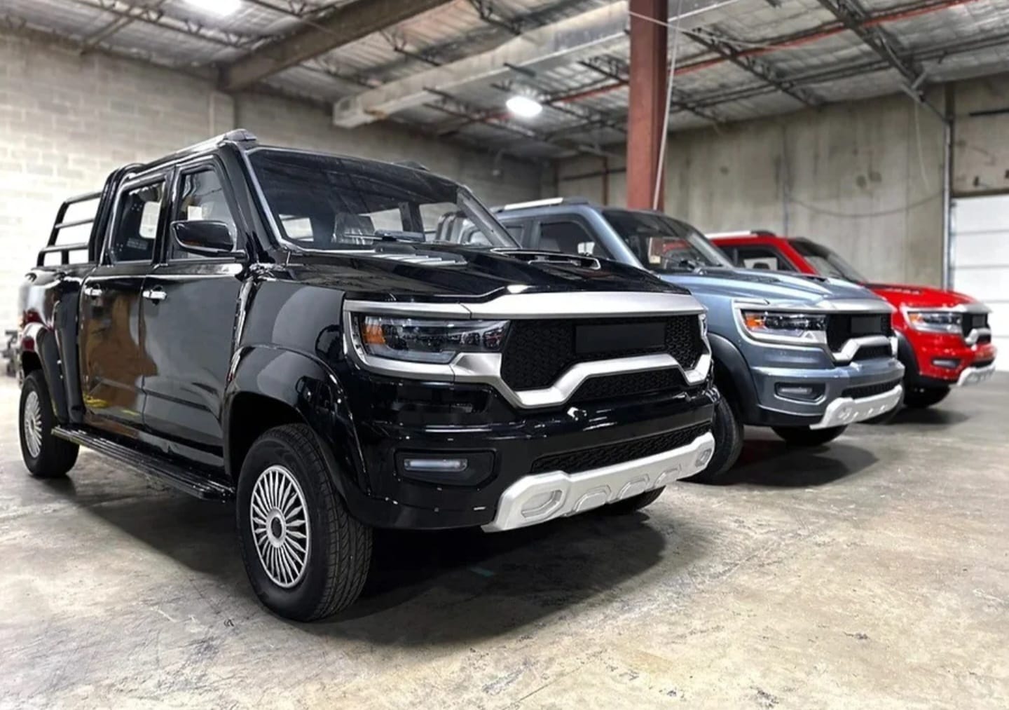 E Tronix Pick Up - Suspensión y sistema de frenos