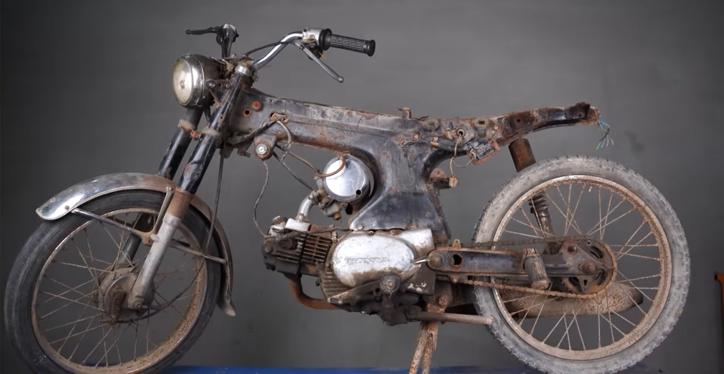 Laser cleaning motorcycles