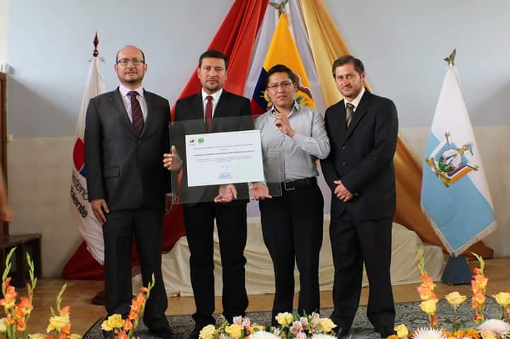 Ceremonia oficial del reconocimiento ambiental Punto Verde