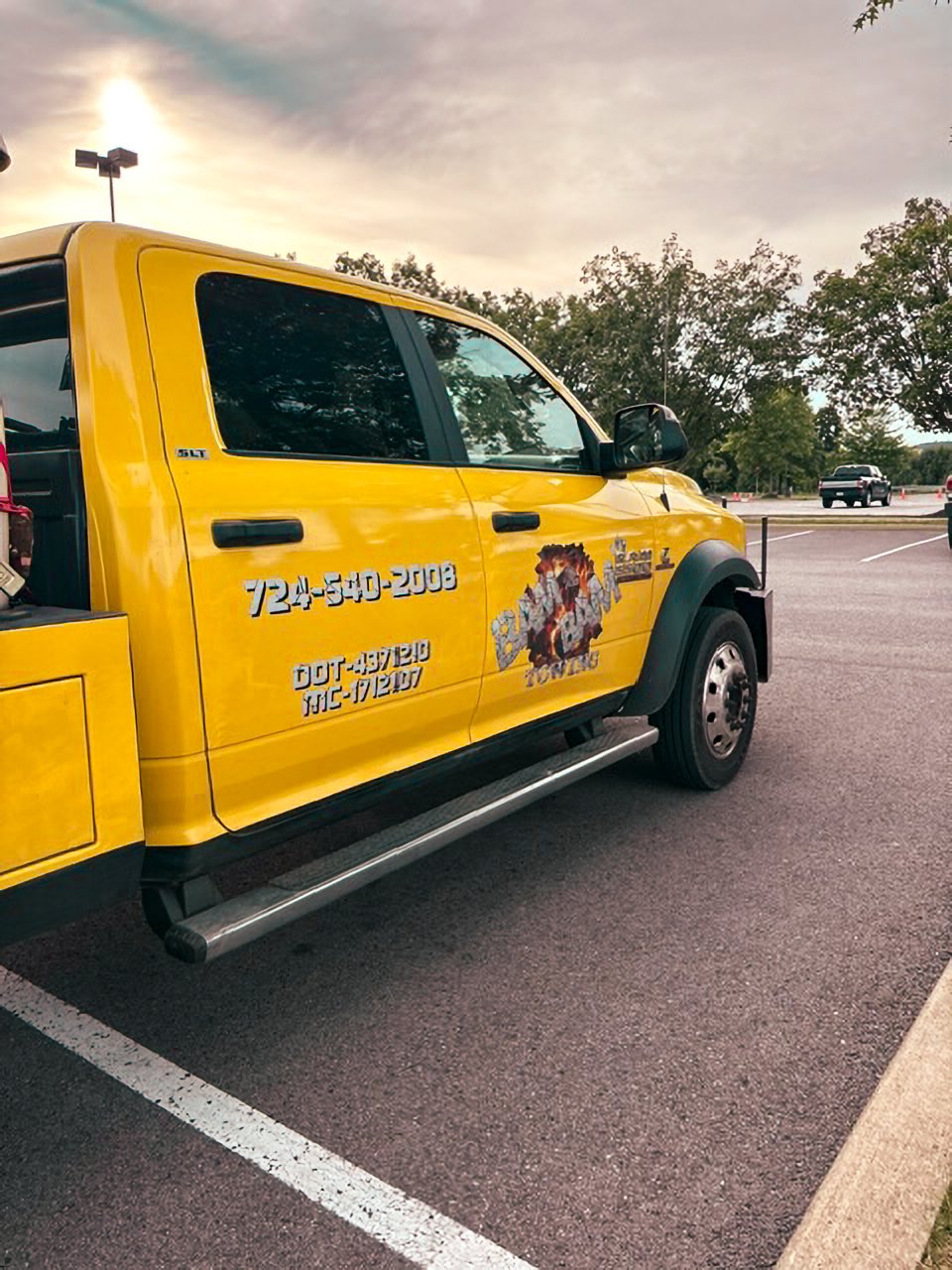 Professional towing service