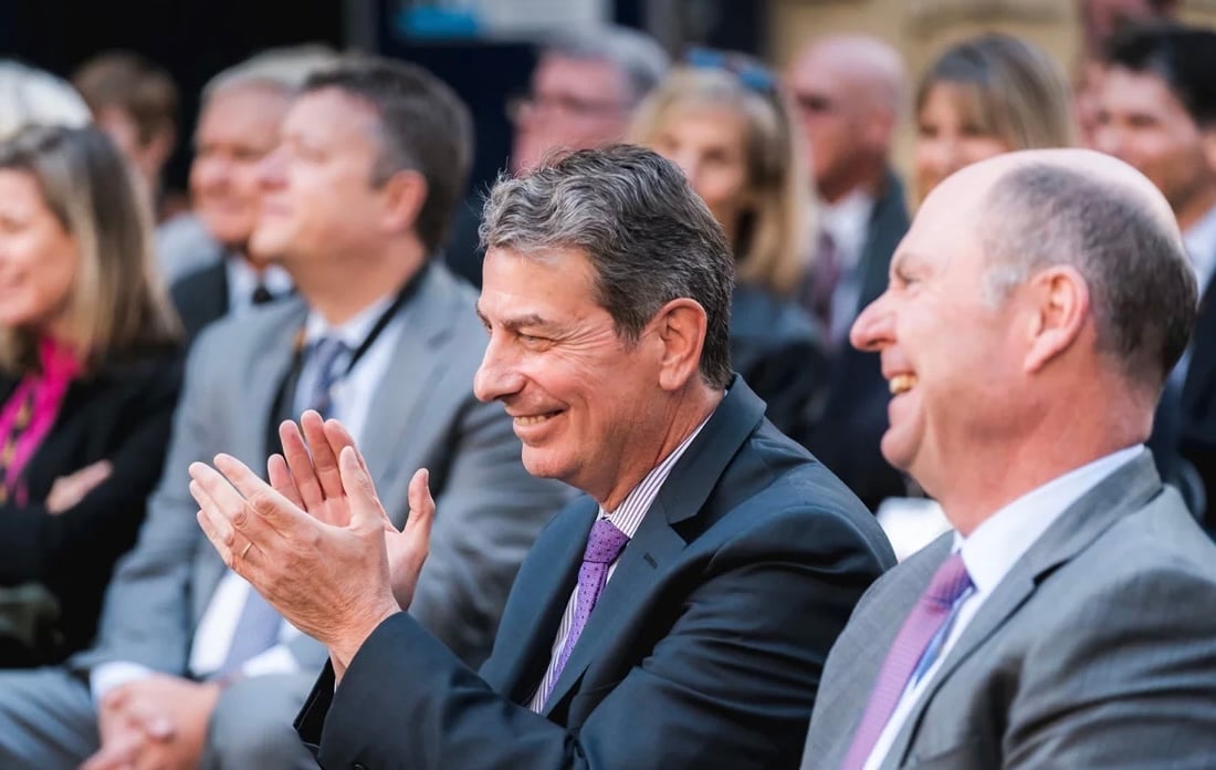 Corporate dinner event photography capturing formal business gathering