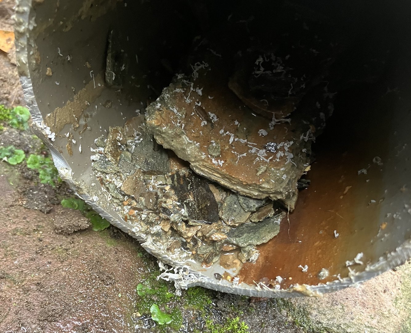 Rioolbuizen vervangen i.v.m. overmatige urinesteen