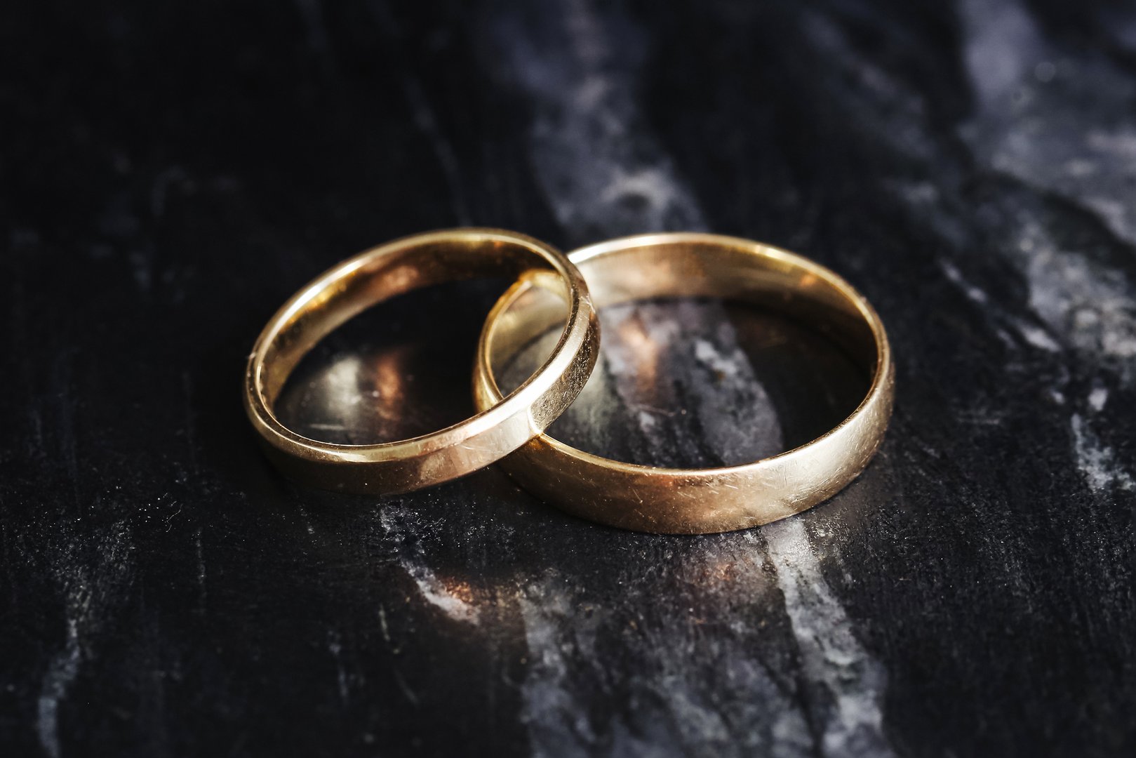 Classic matrimonial rings. Elegant timeless design for weddings.