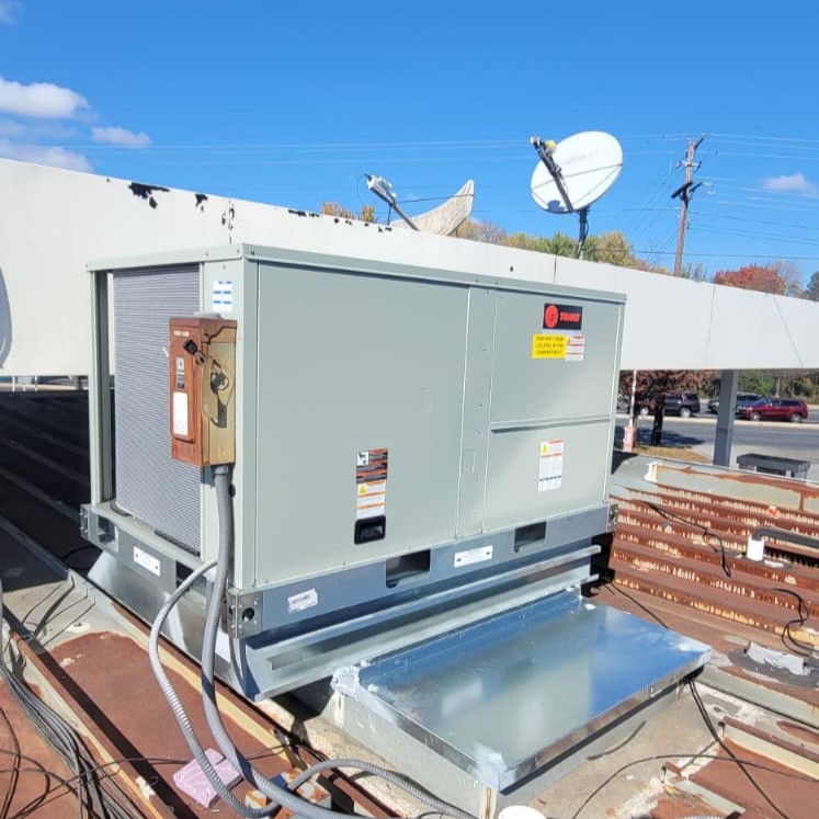Industrial HVAC rooftop systems project image 4