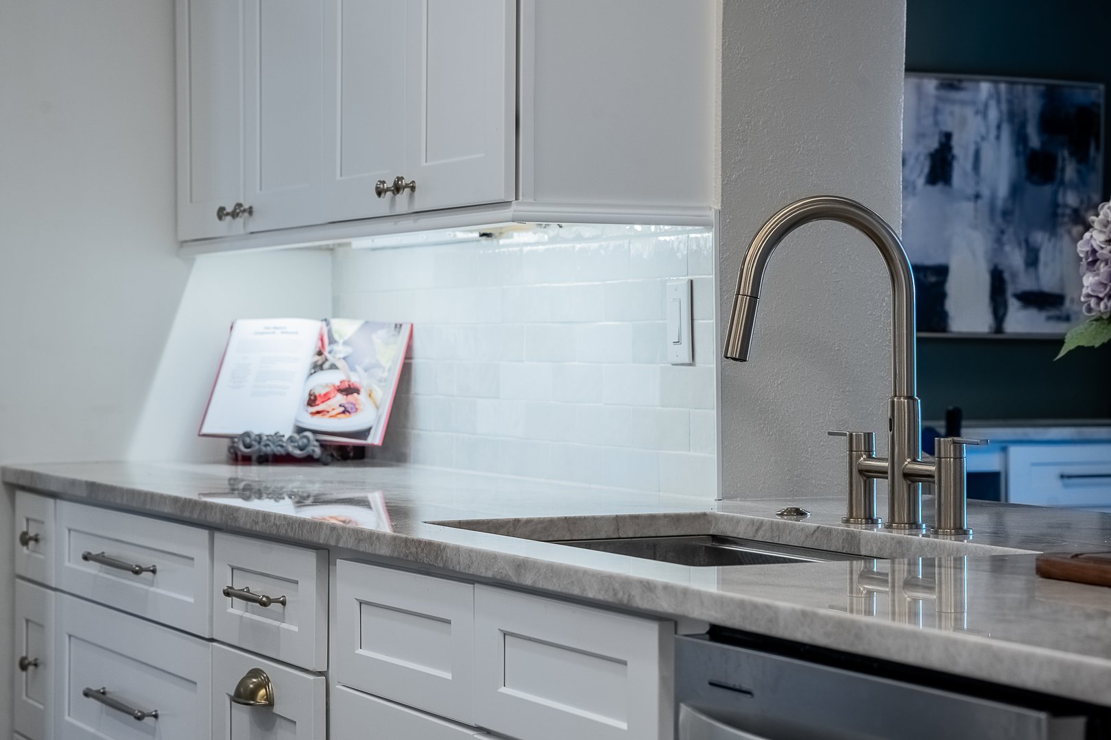 Modern kitchen remodel - view 6